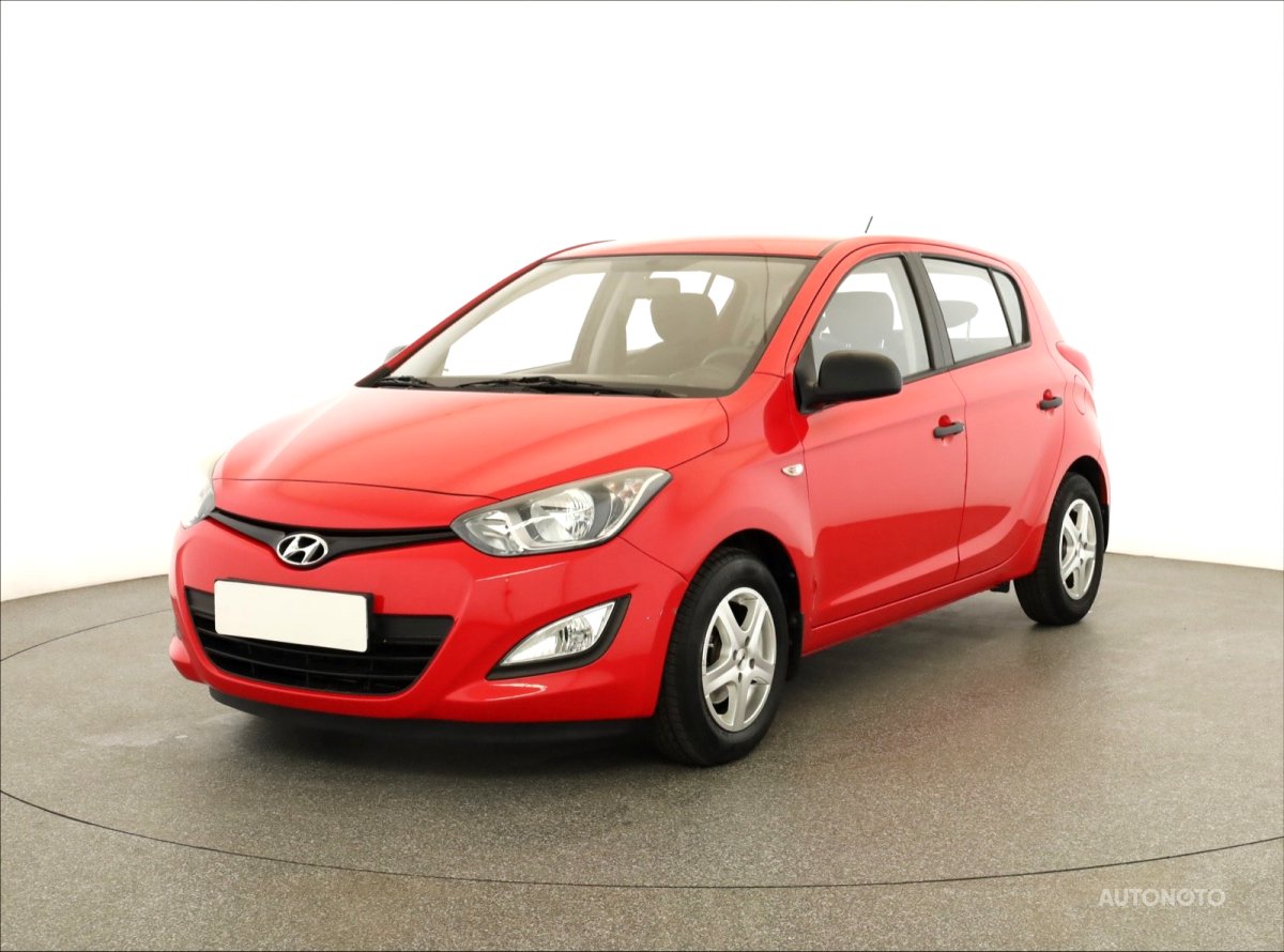Hyundai i20, 2013 - pohled č. 3
