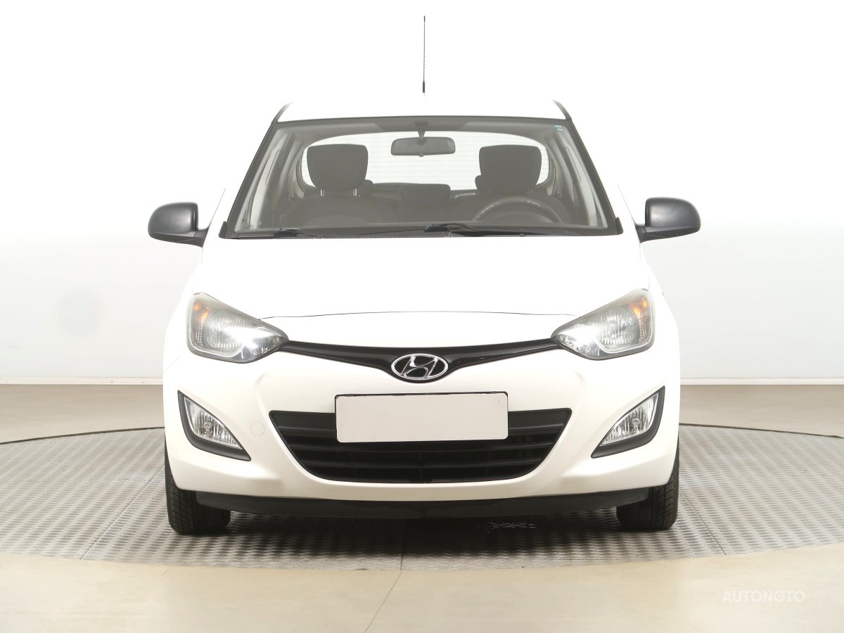 Hyundai i20, 2013 - pohled č. 2