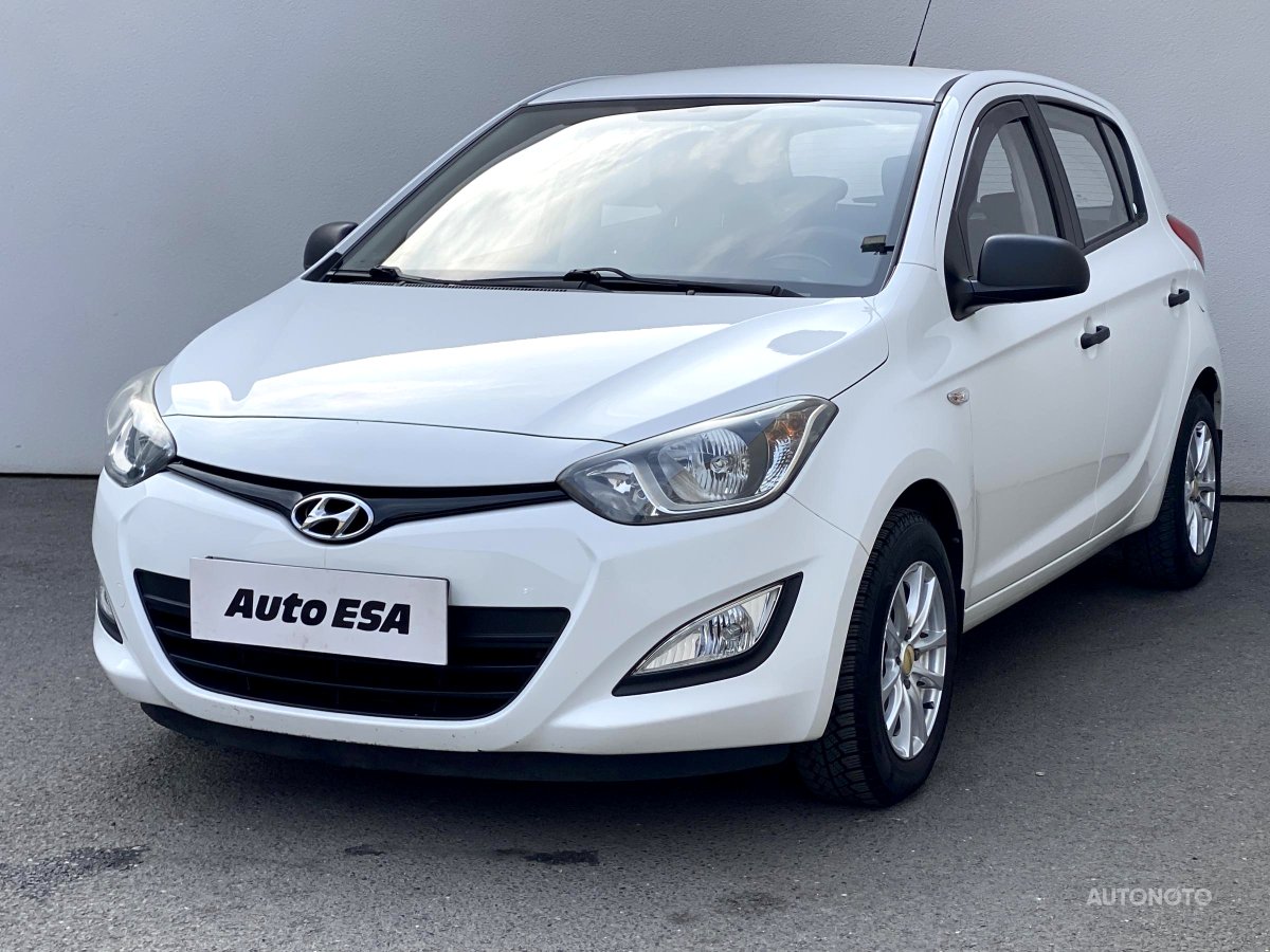 Hyundai i20, 2014 - pohled č. 3
