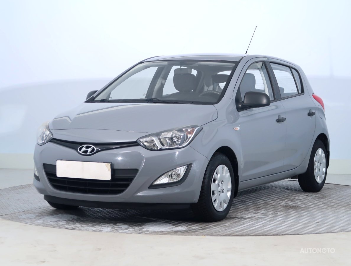 Hyundai i20, 2014 - pohled č. 3