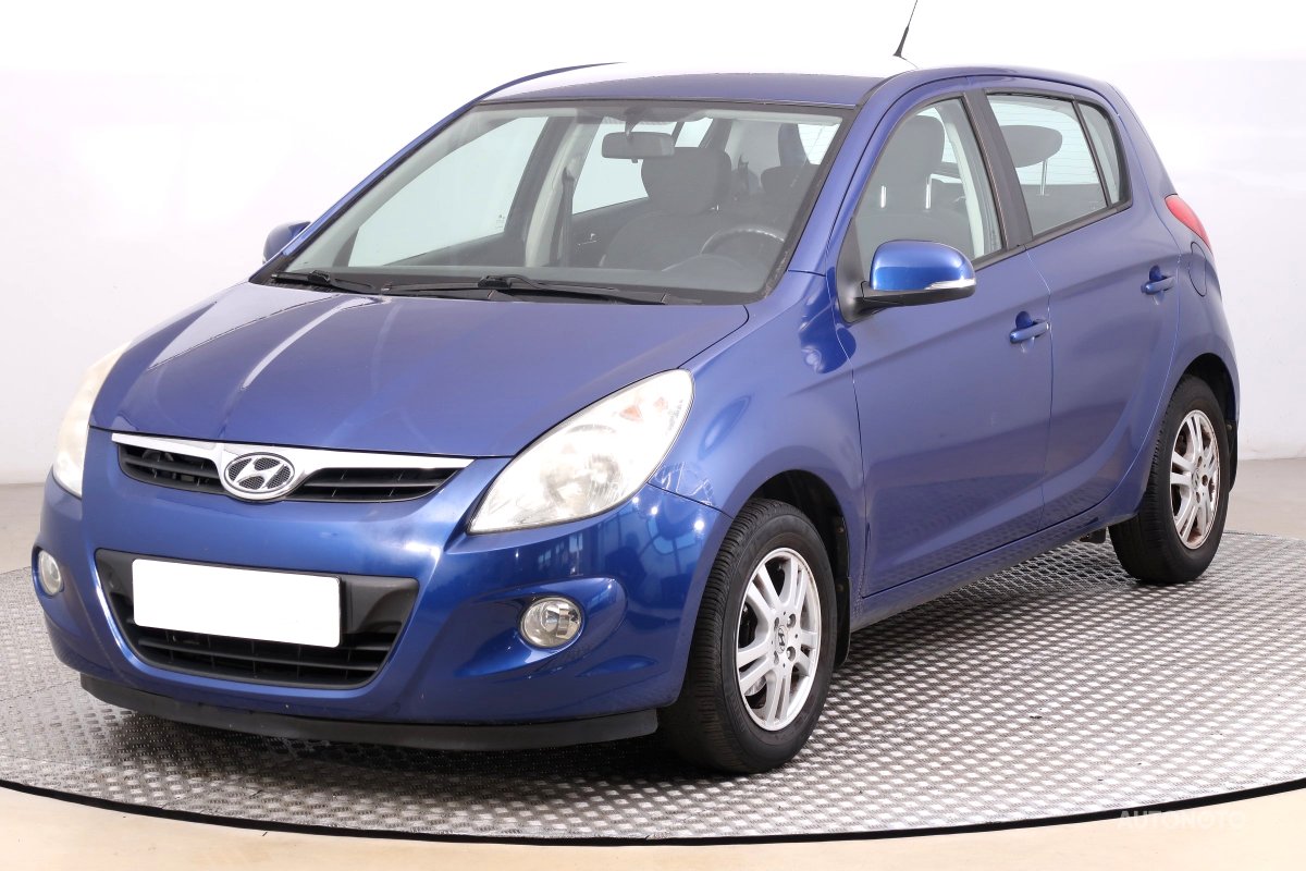 Hyundai i20, 2011 - pohled č. 3