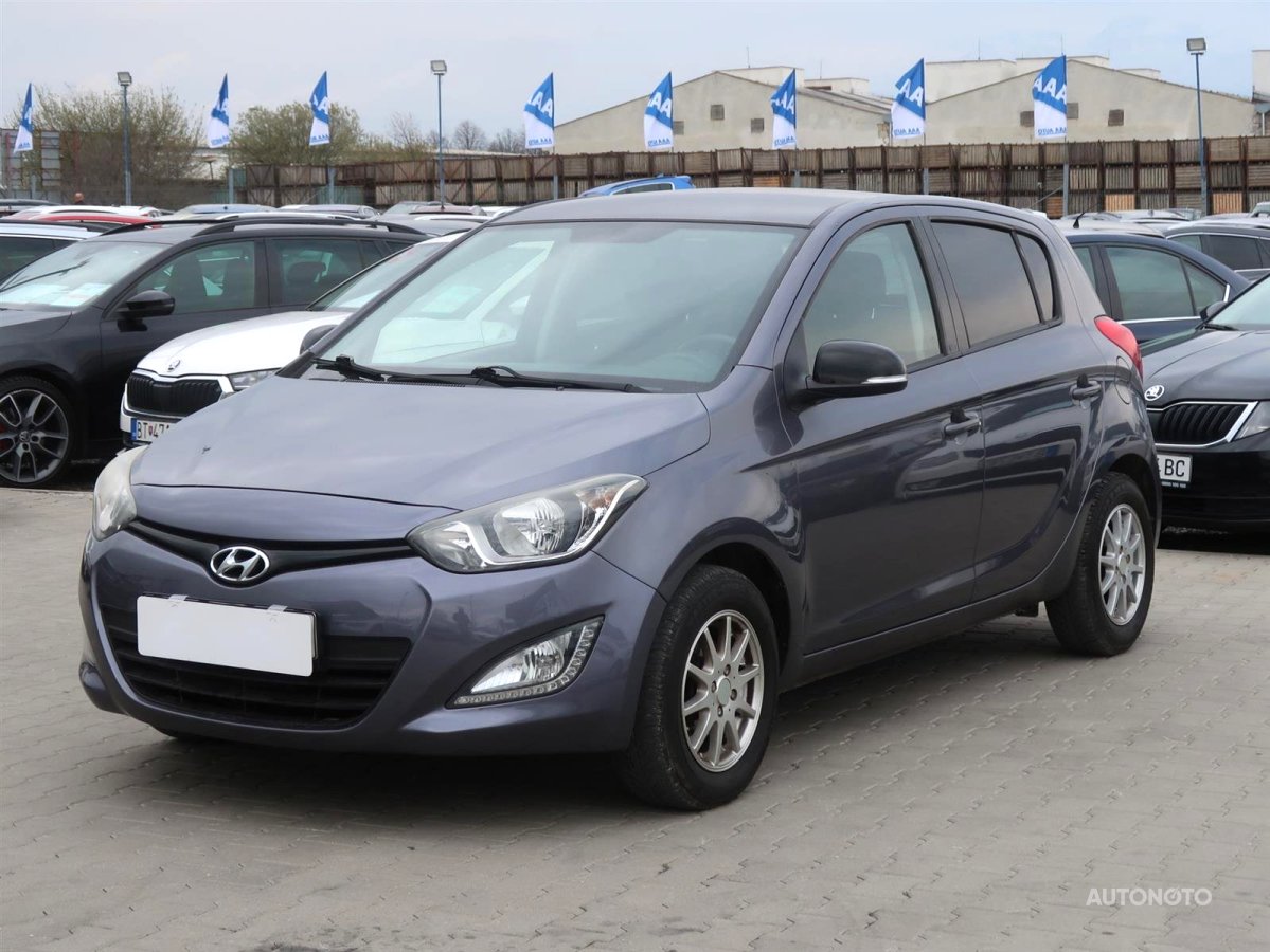 Hyundai i20, 2014 - pohled č. 3
