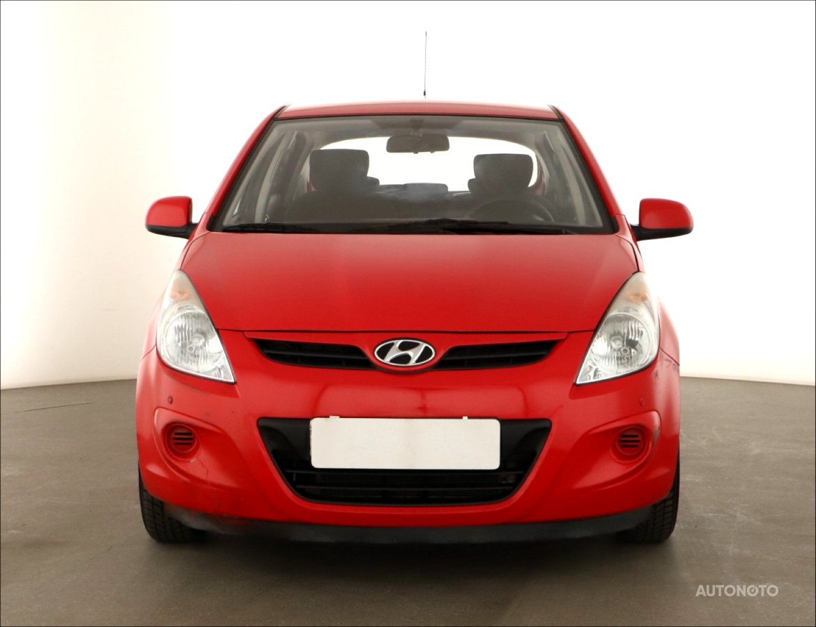 Hyundai i20, 2011 - pohled č. 2