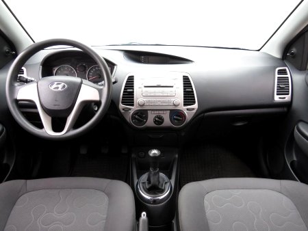 Hyundai i20, 2010 - pohled č. 10