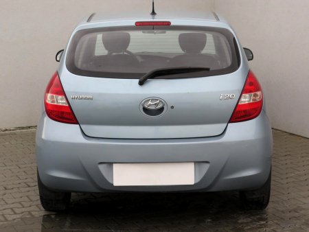Hyundai i20, 2010 - pohled č. 6