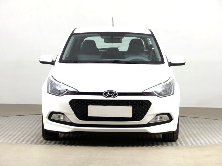 Hyundai i20, 2015 - pohled č. 2