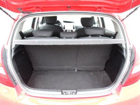 Hyundai i20, 2010 - pohled č. 10