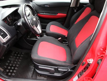 Hyundai i20, 2010 - pohled č. 13