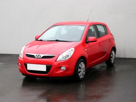Hyundai i20, 2010 - pohled č. 3