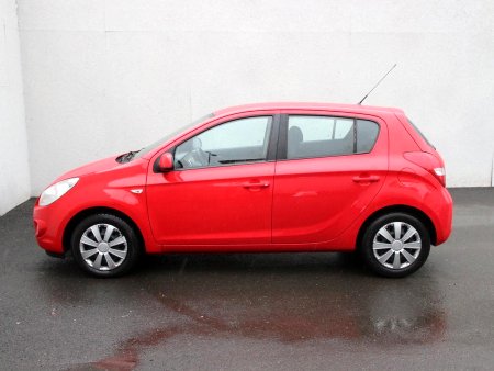 Hyundai i20, 2010 - pohled č. 8