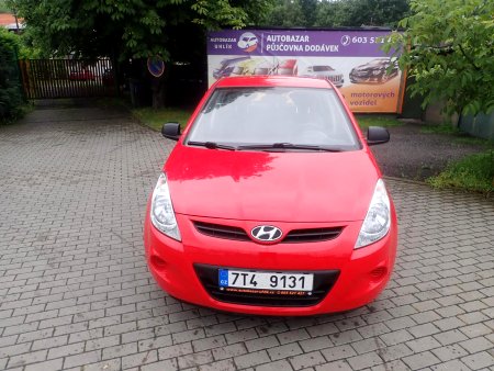 Hyundai i20 1.2 , 1 majitel ,velmi dobrý stav