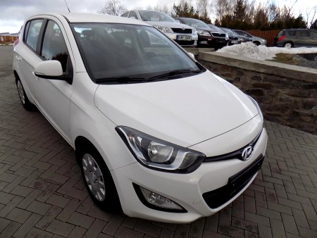 Hyundai i20, 2013 - pohled č. 3