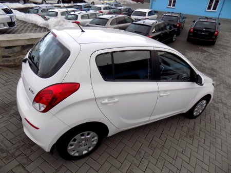 Hyundai i20, 2013 - pohled č. 6