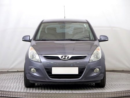 Hyundai i20, 2011 - pohled č. 2