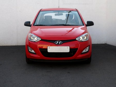 Hyundai i20, 2013 - pohled č. 2