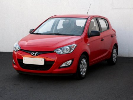 Hyundai i20, 2013 - pohled č. 3