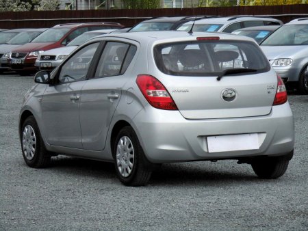 Hyundai i20, 2011 - pohled č. 7