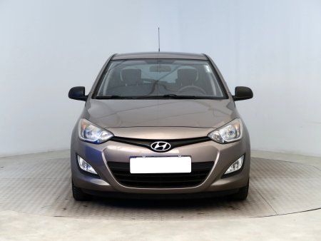 Hyundai i20, 2014 - pohled č. 2