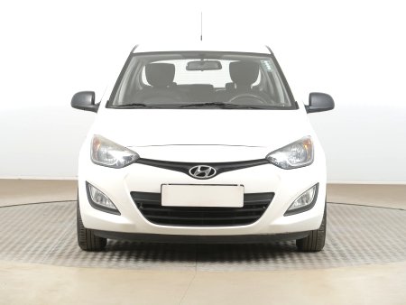 Hyundai i20, 2013 - pohled č. 2