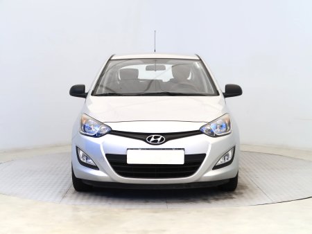 Hyundai i20, 2013 - pohled č. 2