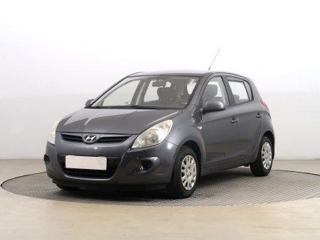 Hyundai i20, 2012 - pohled č. 3