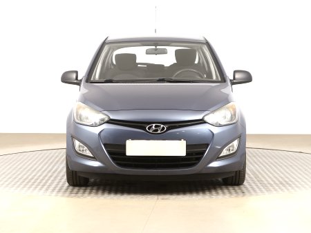 Hyundai i20, 2013 - pohled č. 2