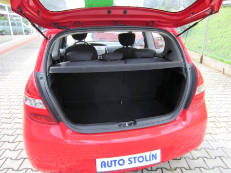 Hyundai i20, 2009 - pohled č. 8