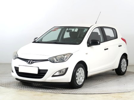 Hyundai i20, 2013 - pohled č. 3