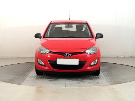 Hyundai i20, 2013 - pohled č. 2