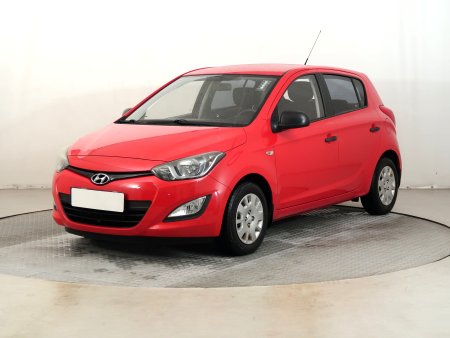 Hyundai i20, 2013 - pohled č. 3