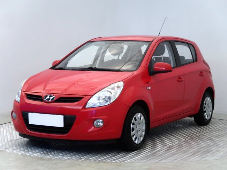 Hyundai i20, 2012 - pohled č. 3