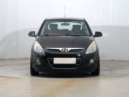 Hyundai i20, 2009 - pohled č. 2