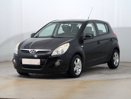 Hyundai i20, 2009 - pohled č. 3
