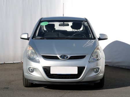 Hyundai i20, 2011 - pohled č. 2