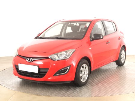 Hyundai i20, 2013 - pohled č. 3