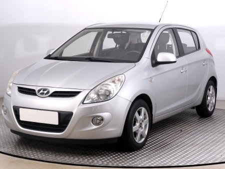 Hyundai i20, 2012 - pohled č. 3