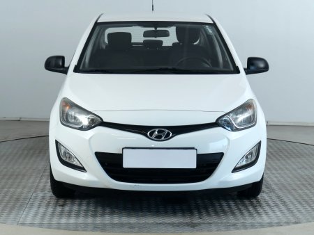 Hyundai i20, 2014 - pohled č. 2