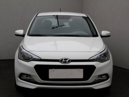 Hyundai i20, 2015 - pohled č. 2