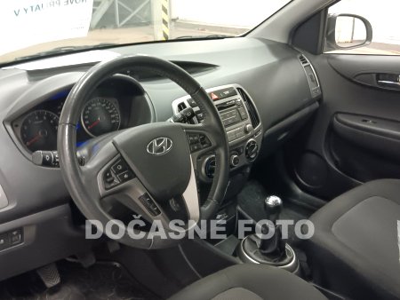 Hyundai i20, 2014 - pohled č. 3
