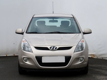 Hyundai i20, 2012 - pohled č. 2