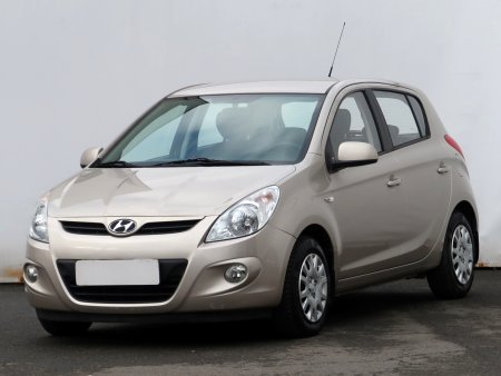 Hyundai i20, 2012 - pohled č. 3