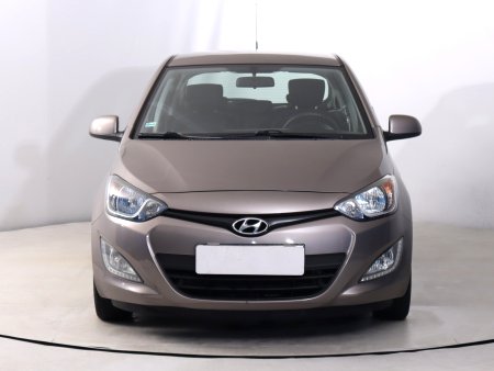 Hyundai i20, 2013 - pohled č. 2