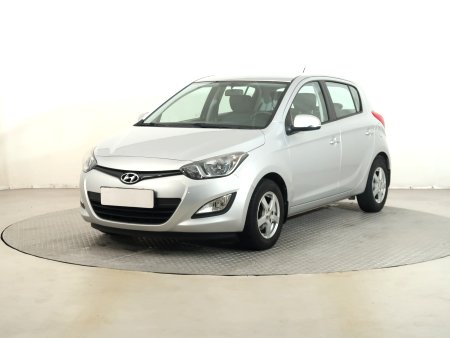 Hyundai i20, 2013 - pohled č. 3