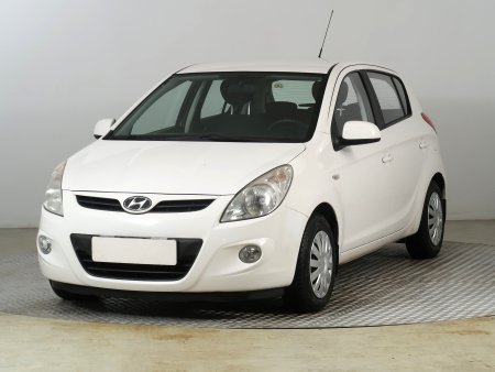 Hyundai i20, 2012 - pohled č. 3