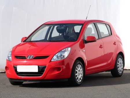 Hyundai i20, 2011 - pohled č. 3