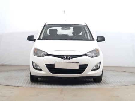 Hyundai i20, 2013 - pohled č. 2