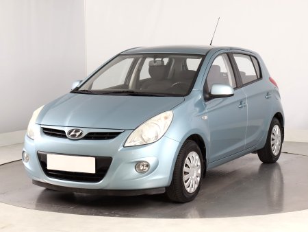 Hyundai i20, 2011 - pohled č. 3