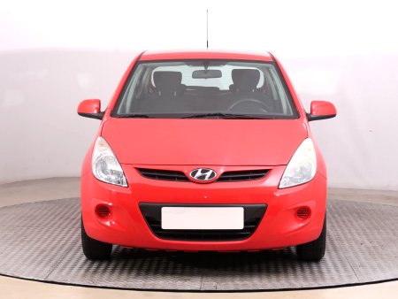 Hyundai i20, 2009 - pohled č. 2