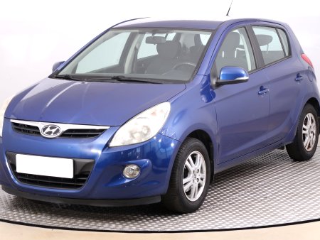Hyundai i20, 2011 - pohled č. 3