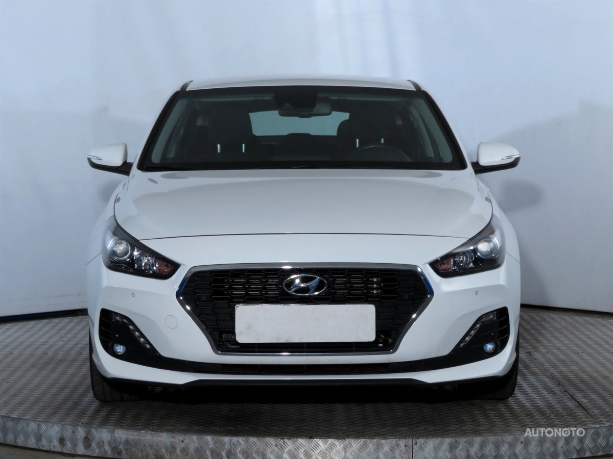 Hyundai i30 Fastback, 2019 - pohled č. 2